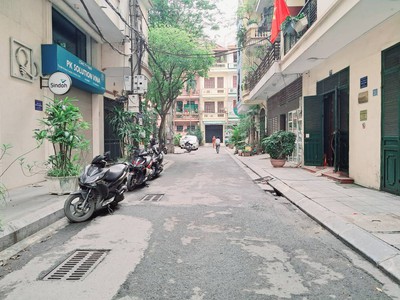 Siêu phẩm - phân lô - ô tô tránh - vỉa hè rộng - phố đỗ quang - kinh doanh tấp nập - phố hiếm nhà 0