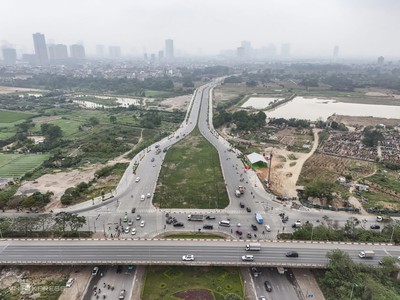 Cơ hội vàng: louis city lô góc - 160m 5 tầng mt25m giá 42 tỷ  có tl  - kinh doanh vip - dòng tiền 0