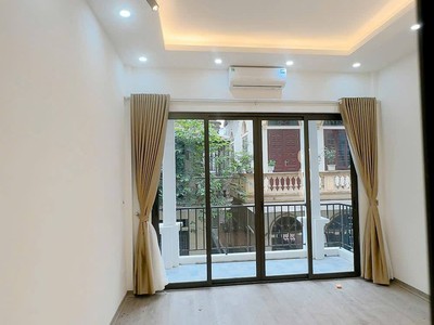 Nhà phân lô - ô tô tránh   gara- ô tô ngủ trong nhà   55m2  15 tỷ   kinh doanh đỉnh 2