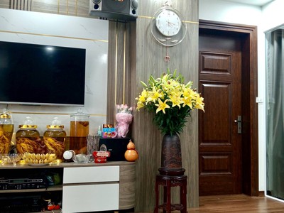 Chính chủ bán gấp chung cư tòa no2 huỳnh thúc kháng, đống đa. dt: 100 m2   3pn. 7,3 tỷ. 2