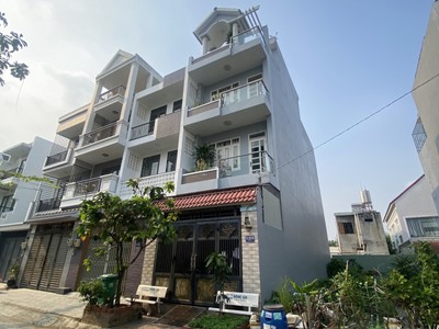 Cần bán dãy nhà trọ 166m2 full thổ, ngang khủng 8.8m. lê văn việ - tân phú. tp.thủ đức 3