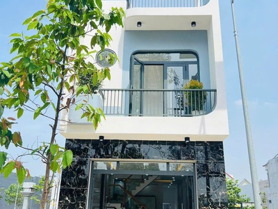 Bán nhà lầu đẹp, kdc thạnh phú, đường nhựa bàn cờ chỉ 2ty380 0