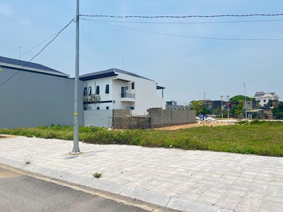 Chính chủ bán lô đất đẹp   ngay trung tâm phường hải hoà  nghi sơn, thanh hóa cách biển 500m. lh 1