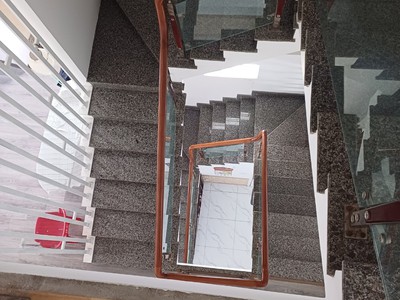 Nhà 3 tầng đẹp   lô góc   tt hải châu   ở ngay   kinh doanh tốt   giá 5.7 tỷ 2