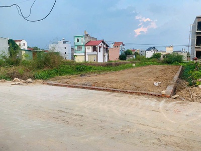 Đất đẹp quang minh, mê linh. gần trường cd y dược tuệ tĩnh và khu công nghiệp 2