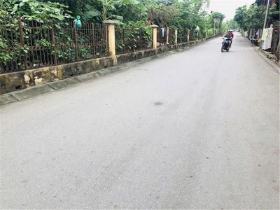 Mặt phố ngô gia tự 190m,3 tầng,mt 8m,nở hậu,1 mặt dg 40m và 1mặt ngõ ôtô tránh,kd đỉnh,47 tỷ 0