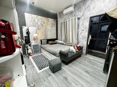 Bán nhà dân xây phố hào nam. gần phố -dt 40m 4 tầng: giá chỉ 8.2 tỷ 0