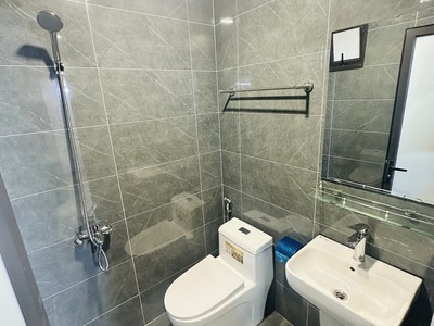 Bán toà căn hộ dịch vụ phố quang tiến - đại mỗ. ôto 7 chỗ đỗ cửa, dòng tiền 100tr/tháng 2