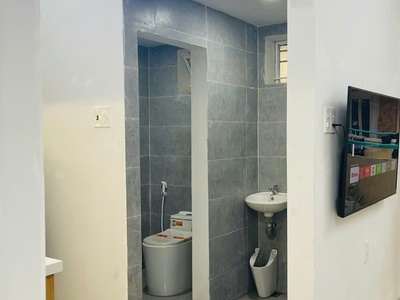 Bán căn hộ d7.xx  toà d  dt 52m2 giá 1 tỷ 685, bao thuế phi lh e bich 3