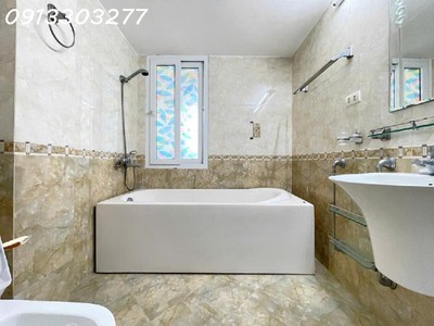 Nhà đẹp   thang máy   ngay công viên thống nhất   phố nguyễn đình chiểu   trung tâm hai bà trưng 3