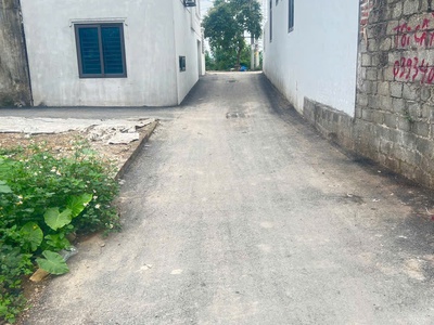 Nhỉnh 2 tỷ e bán mảnh đất trung tâm tt chúc sơn , chương mỹ 1