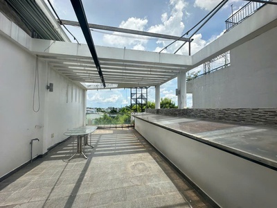 Chính chủ chưa qua đầu tư  nhà thạnh lộc 37 ngang khủng 5m 1 trệt 1 lầu 1 tum- hẻm 8m- nhỉnh 2