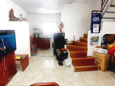 Hót quá, nhà mặt tiền q2, dt 76m2, ngang khủng 8m, hẻm xe hơi, giá chỉ 9.5ty 3