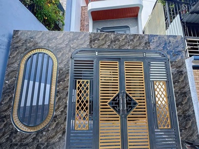 Bán Gấp Nhà Phố Đường Nguyễn Trãi Dĩ An Gần Chợ Xóm Vắng 0