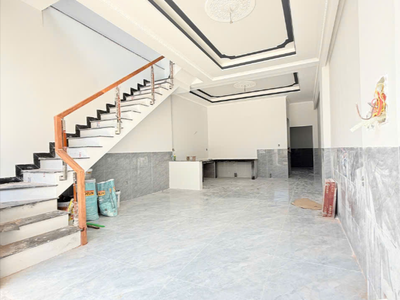 Bán Gấp Nhà Phố Đường Nguyễn Trãi Dĩ An Gần Chợ Xóm Vắng 3