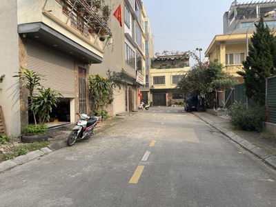 Bán gấp trong vòng 10 ngày 65,2m2 đất đấu giá A1 phường Cự Khối - Long Biên  tổ 7 Cự Khối 0