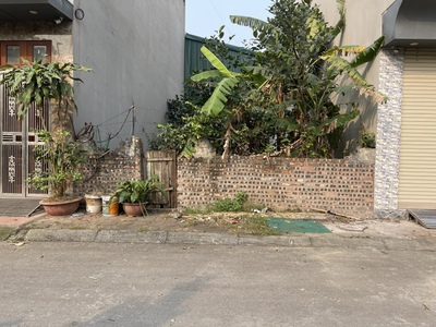 Bán gấp trong vòng 10 ngày 65,2m2 đất đấu giá A1 phường Cự Khối - Long Biên  tổ 7 Cự Khối 1