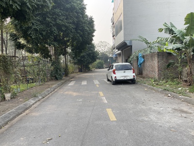 Bán gấp trong vòng 10 ngày 65,2m2 đất đấu giá A1 phường Cự Khối - Long Biên  tổ 7 Cự Khối 2