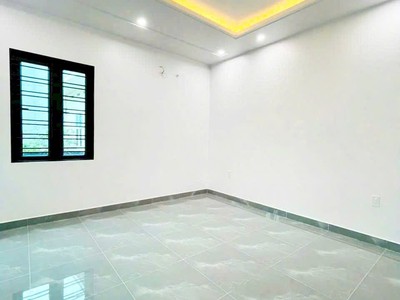 Nhà đẹp 3 tầng độc lập, sân cổng, ngõ ô tô - gần Hoàng Huy An Đồng. 4