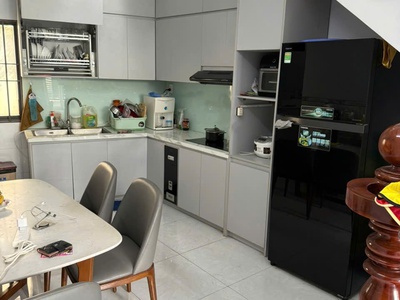 Chính Chủ Bán Gấp Nhà Hẻm Nội Bộ Đường Phạm Hữu Lầu Dĩ An 10