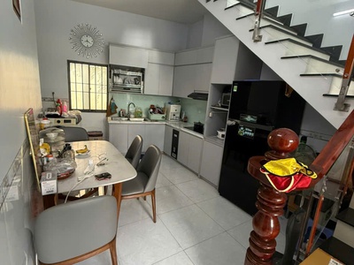 Chính Chủ Bán Gấp Nhà Hẻm Nội Bộ Đường Phạm Hữu Lầu Dĩ An 8