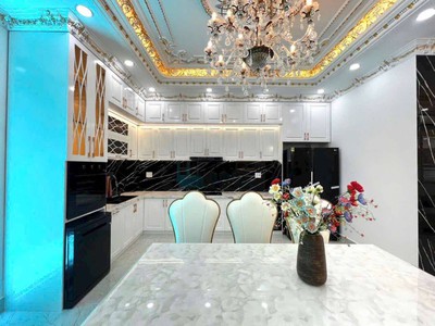 Bán nhà Quận 7 - Diện tích: 5m x 19m - Giá: 17 Tỷ 500   Thương lượng chính chủ 7