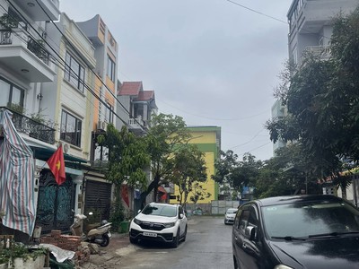Bán Lô B33-47 KĐT Cao Xanh,Hà Khánh A. DT:67.5m2,MT:4.5m.H:ĐN 1