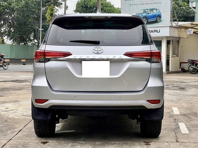 Bán xe Toyota Fortuner 2.4G 4x2 AT 2020, màu bạc. 1