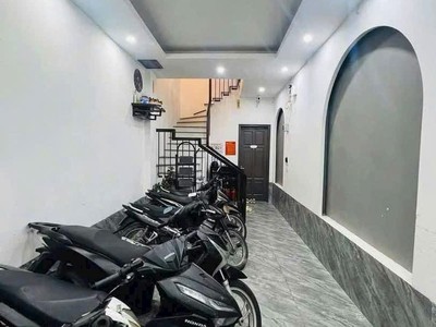 Vip Ba Đình 45m2 x 5 tầng - 50M ra ô tô tránh - Mặt ngõ thông - Dòng tiền đỉnh - 8 phòng khép kín. 0