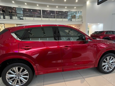 Ưu đãi đặc biệt - Quà tặng hấp dẫn cùng Mazda CX-5 2