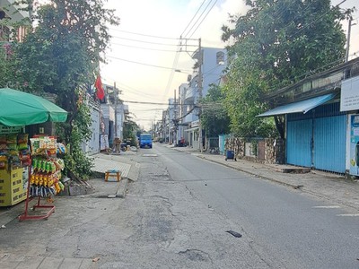 Mặt tiền kinh doanh đỉnh   giao quốc lộ 13   100m    4 tầng   giá giảm sốc còn 10.5 tỷ 3