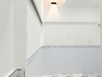 Nhà mới 3 tầng  4pn  hẻm thông bình đông p13q8 1