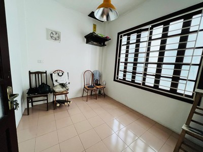 Bán nhà trần thái tông, cầu giấy, gần phố, 40m2, 3 tầng, mt 6.8m, chỉ 8.8 tỷ 1