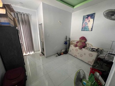  nhà đẹp gần mặt tiền nguyễn văn quá   hẻm rộng an ninh   2pn, 3wc   sổ vuông hoàn công đủ   4.2 2