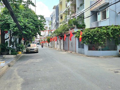 Bán nhà hxh 10m đường hoàng hoa thám, ngay nhà ga t3, 4.4x14.5m, 3 tầng, 11.9 tỷ. 0