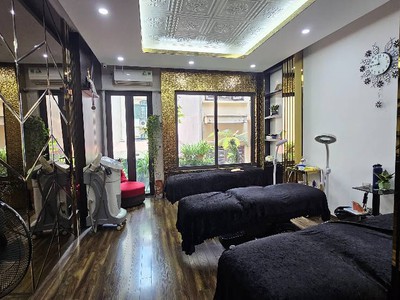Hiếm nguyễn chí thanh - phân lô bàn cờ - ô tô tránh   45m 6t   18 tỷ- đang kinh doanh spa 2