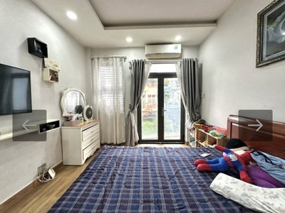 Nhà mặt tiền đường nguyễn đình chiểu quận phú nhuận phường 3. 4