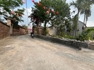 Bán đất kiêu kỵ. 80m2   mt 4m   5,8 tỷ. ô tô 7 chỗ vào đất, full thổ cư 1