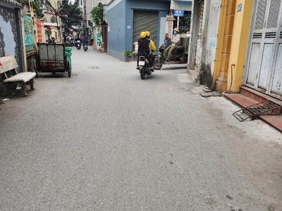 Bán đất kiêu kỵ. 80m2   mt 4m   5,8 tỷ. ô tô 7 chỗ vào đất, full thổ cư 2