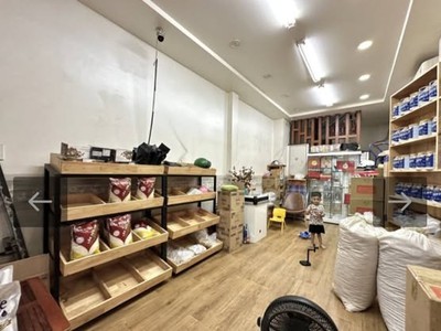 Nhà mặt tiền đường nguyễn đình chiểu quận phú nhuận phường 3. 0
