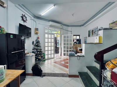 Bán nhà hẻm 10m, nguyễn kiệm, p3, phú nhuận, 44m2, 4 tầng. ngang 4,9m 1