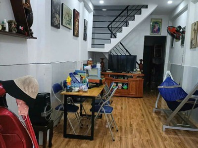 Bán nhà mặt phố trịnh hoài đức, q.9, 52m , 2 tầng, 4.5 tỷ, sổ hồng 1