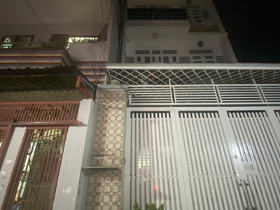 Bán nhà quận 11, hòa bình, gần đầm sen, 52m2, hẻm xe hơi, nhỉnh 5 tỷ 1