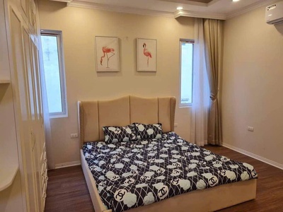 Siêu phẩm mặt phố ngọc lâm  long biên kinh doanh đỉnh cao  vỉa hè rộng, diện tích  40m2 x 5 tầng 0