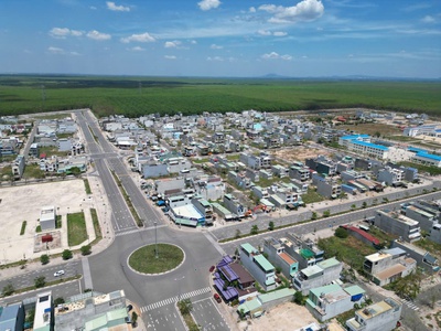 Đất sân bay 3