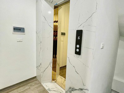 Siêu phẩm phú đô 6 tầng thang máy ngõ ô tô 7 chỗ vào nhà, mới tinh chưa ở 1