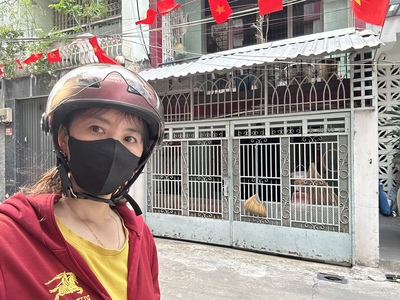 Nhà bán mặt tiền xe hơi chạy ngang- trước nhà 4m- gần công viên khánh hội - qua quận 1 và quận 7 0