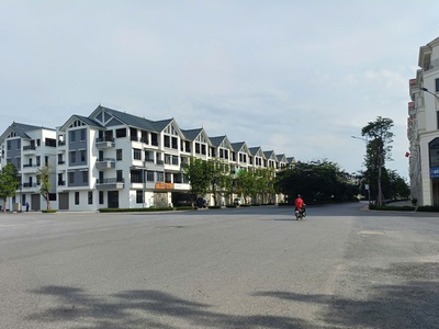 Lk lô góc 150m 4 tầng mt25m, v.hè 8m, đẹp nhất hinode royal park 2