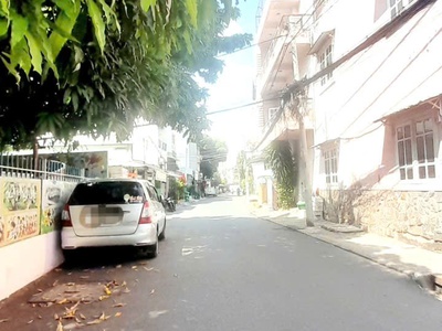 Rè  quá, nhà mặt tiền q2, dt 77m2, ngang khủng 8m, hẻm xe hơi, giá chỉ 9.6ty 2