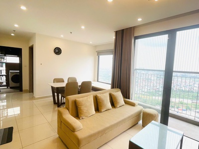 Chính chủ cần bán căn 2n  tầng trung full đồ phân khu s1, giá nhỉnh 4 tỷ 0